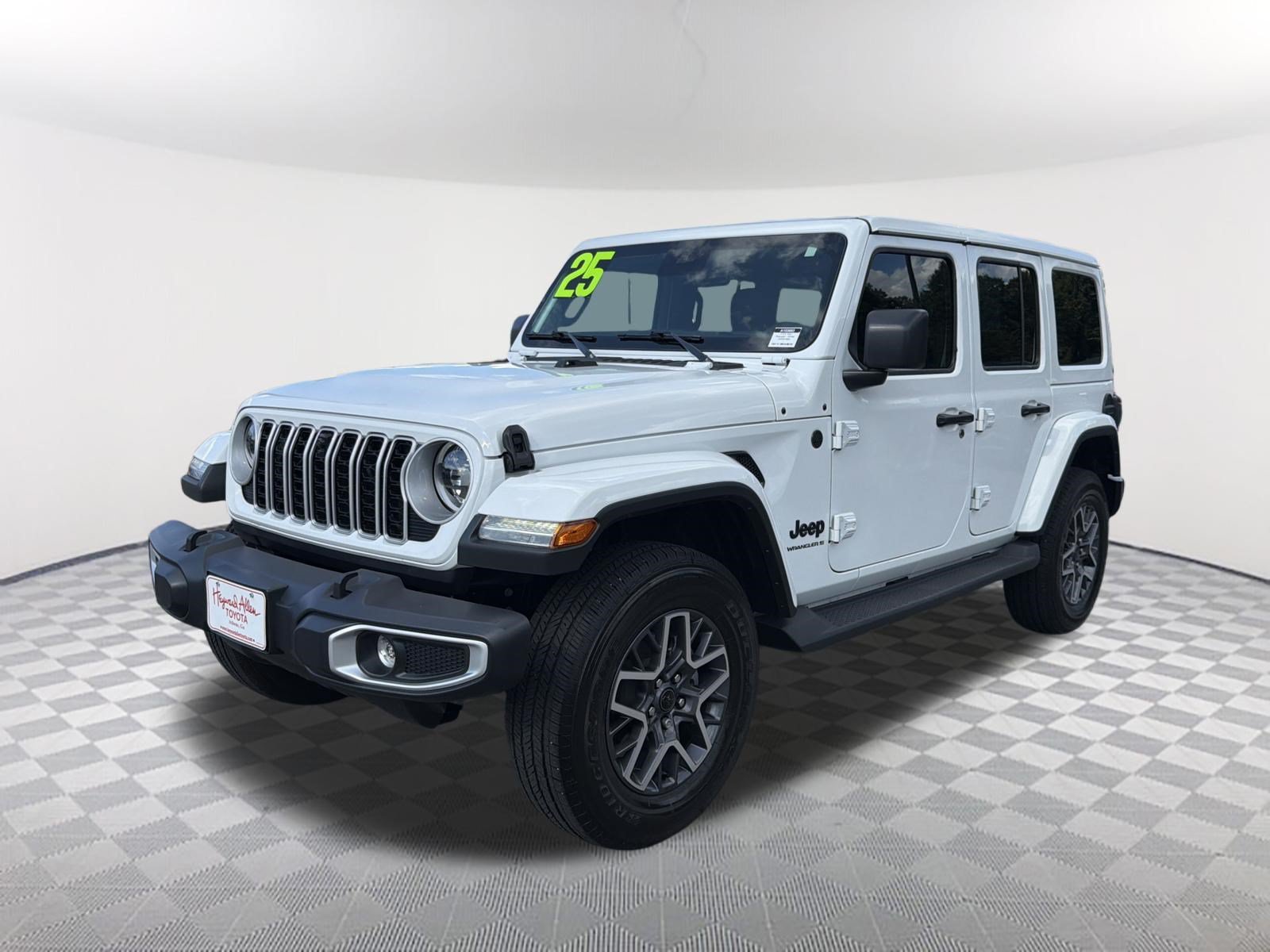 Used 2025 Bright White Clearcoat Jeep Sahara image 3