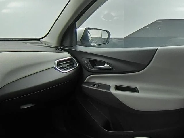 Used 2019 Silver Chevrolet LT image 40