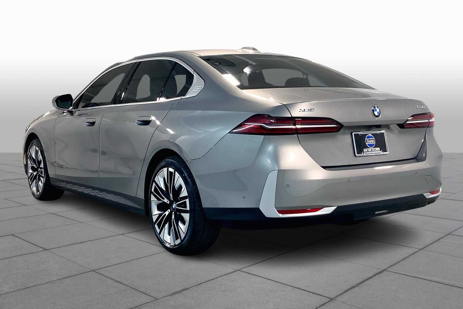2026 BMW 5 Series 530i - Photo 12