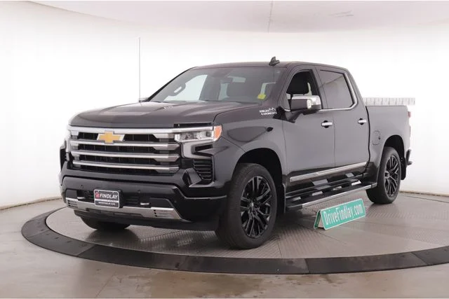Used 2024 Black Chevrolet High Country image 10