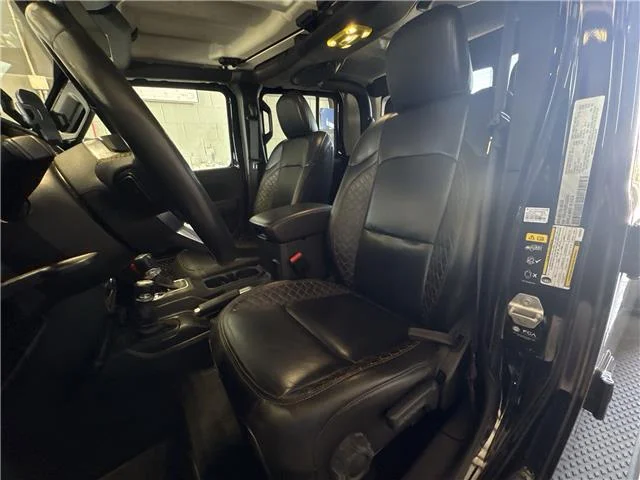 Used 2023 Black Clearcoat Jeep High Altitude 4x4 Crew Cab 5 ft. box image 16