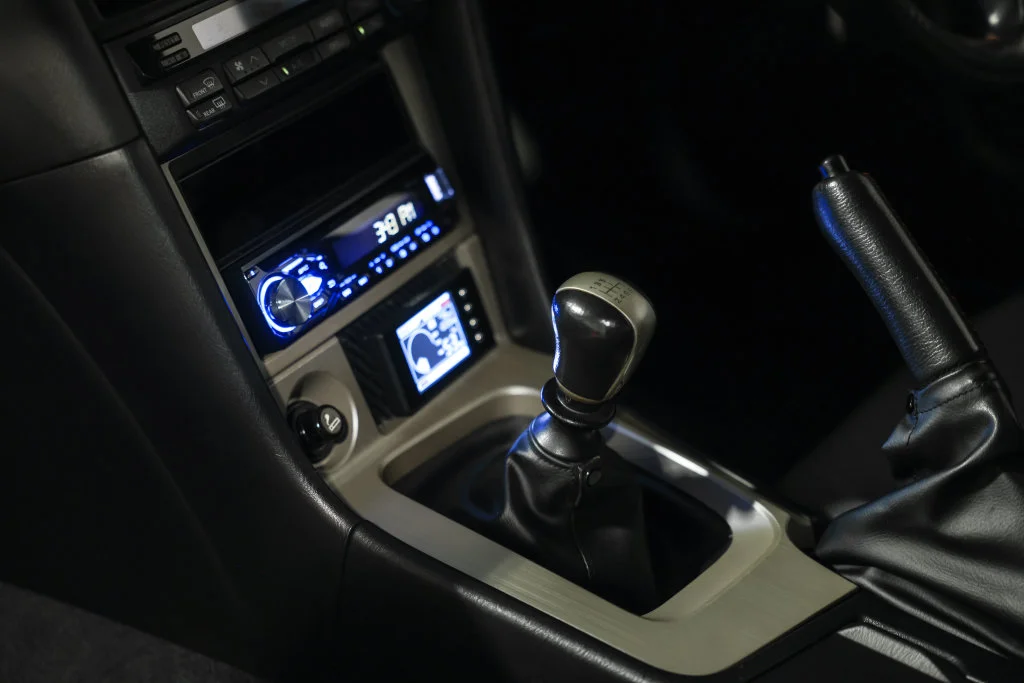 Used 2000 Black Nissan  image 33