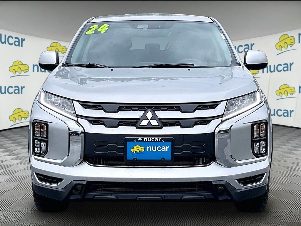Used 2024 Alloy Silver Metallic Mitsubishi  image 2