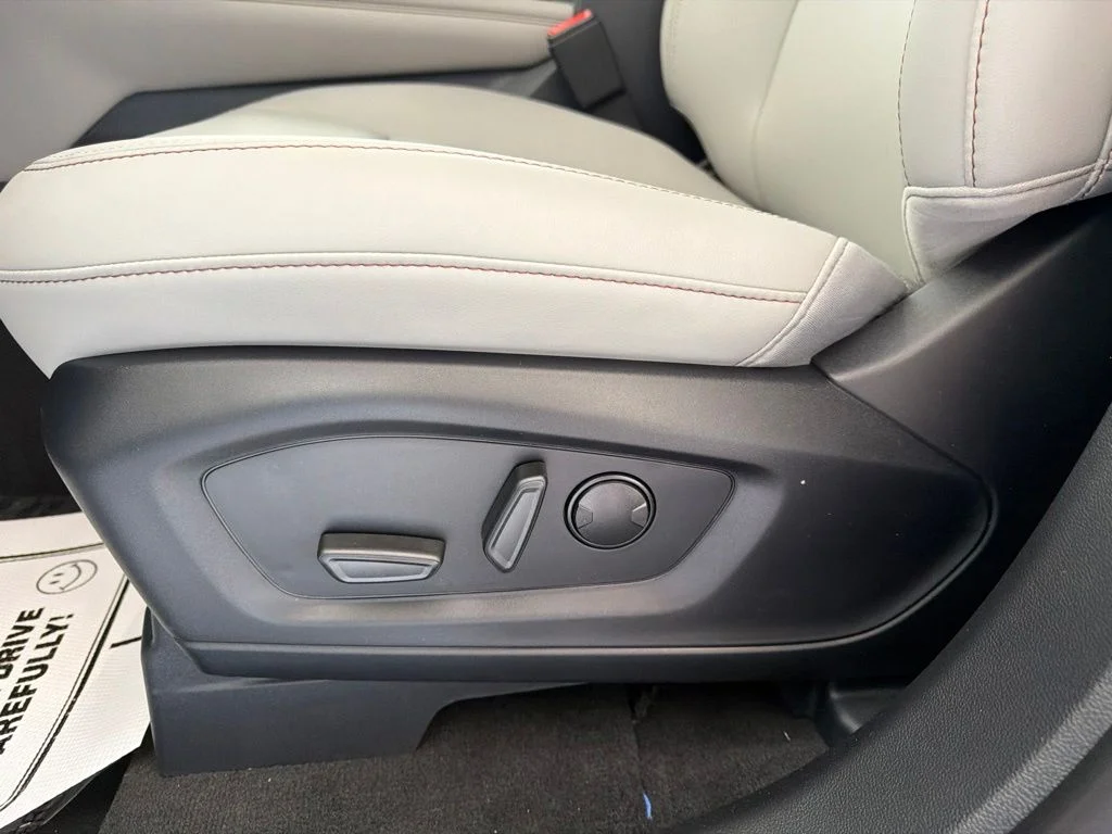 New 2026 Space White Metallic Ford Active image 16