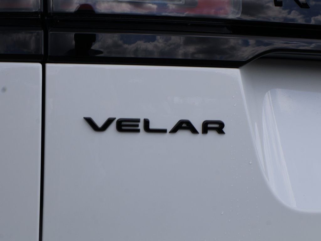 Certified Used 2026 White Land Rover Autobiography image 9