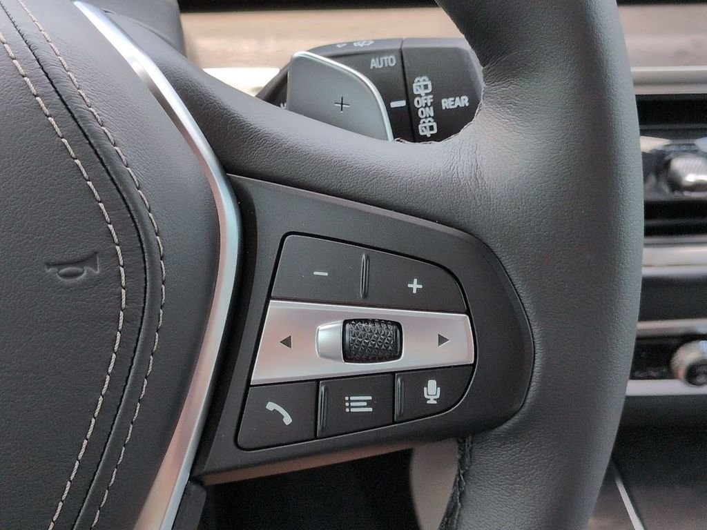 New 2026 Alpine White BMW xDrive40i image 27