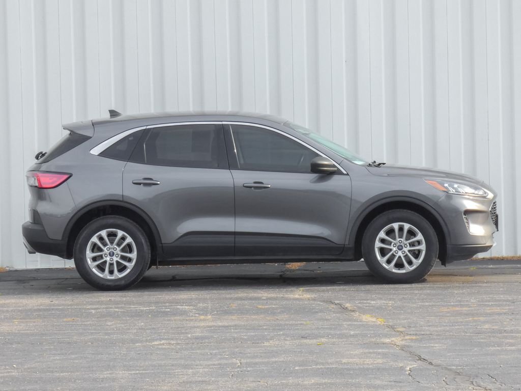 Certified 2022 Ford Escape SE with VIN 1FMCU9G63NUA97643 for sale in Kansas City