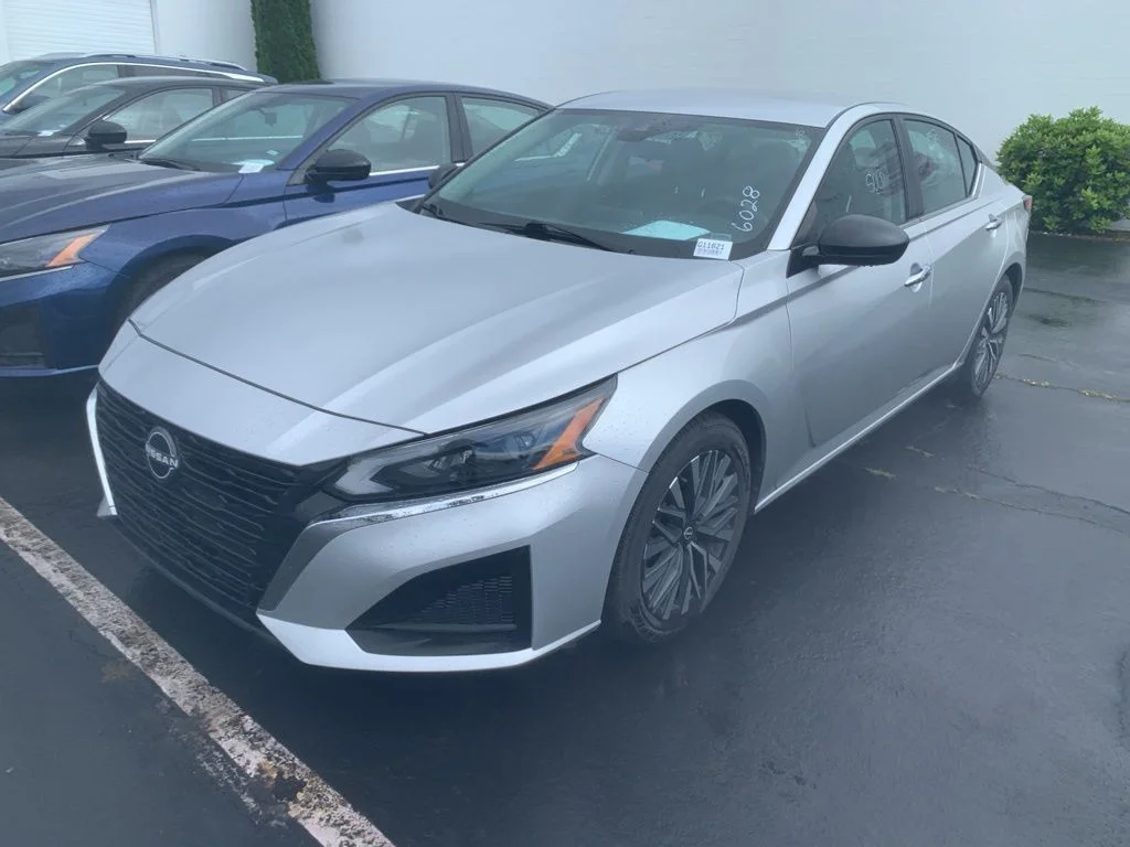 最終 sale 新品エターナルオーラ&エターナルオーラクリーム 2点セット Pre-Owned 2024 Nissan Altima 2.5 SV 4D Sedan in Portland #G11621