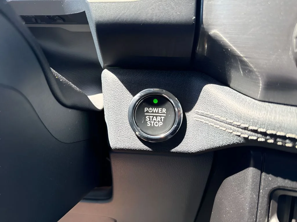 Used 2024 Black Ford Flash image 22