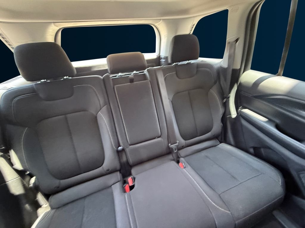 Used 2024 Gray Jeep Laredo image 18