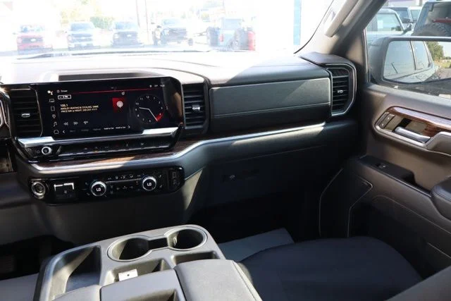 Used 2022 Black GMC Elevation image 27
