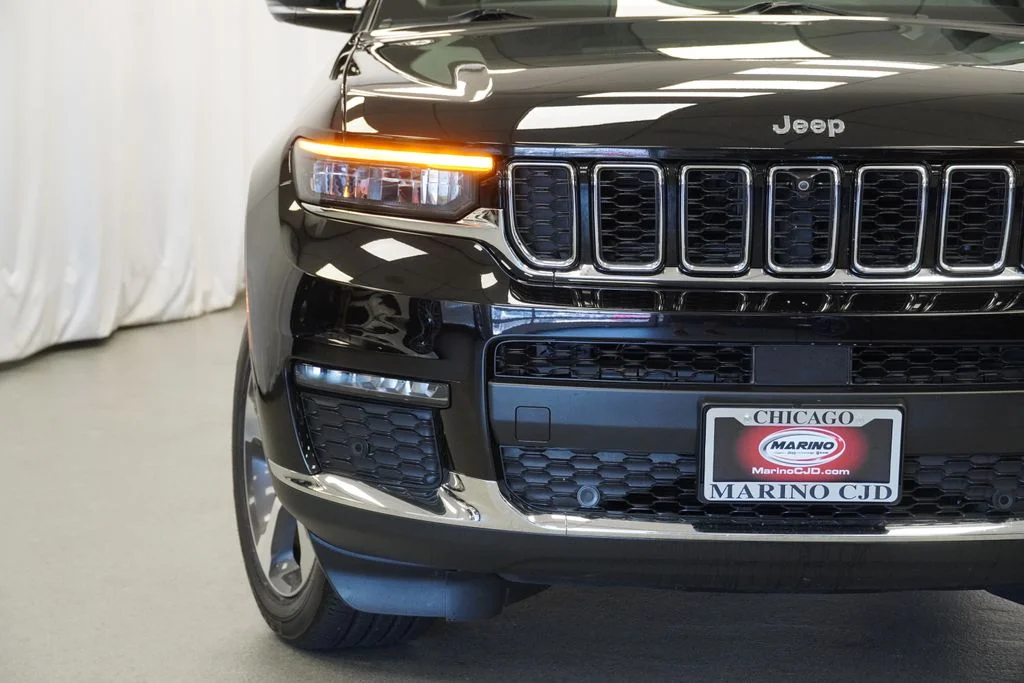 Used 2023 Black Jeep Limited image 7