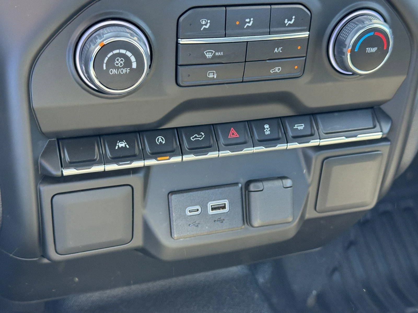 Used 2025 Summit White Chevrolet WT image 19