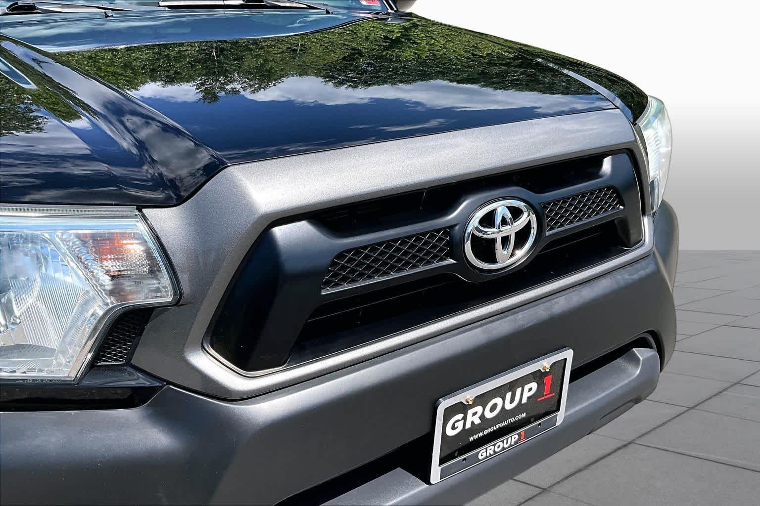 Used 2015 Black Toyota  image 30