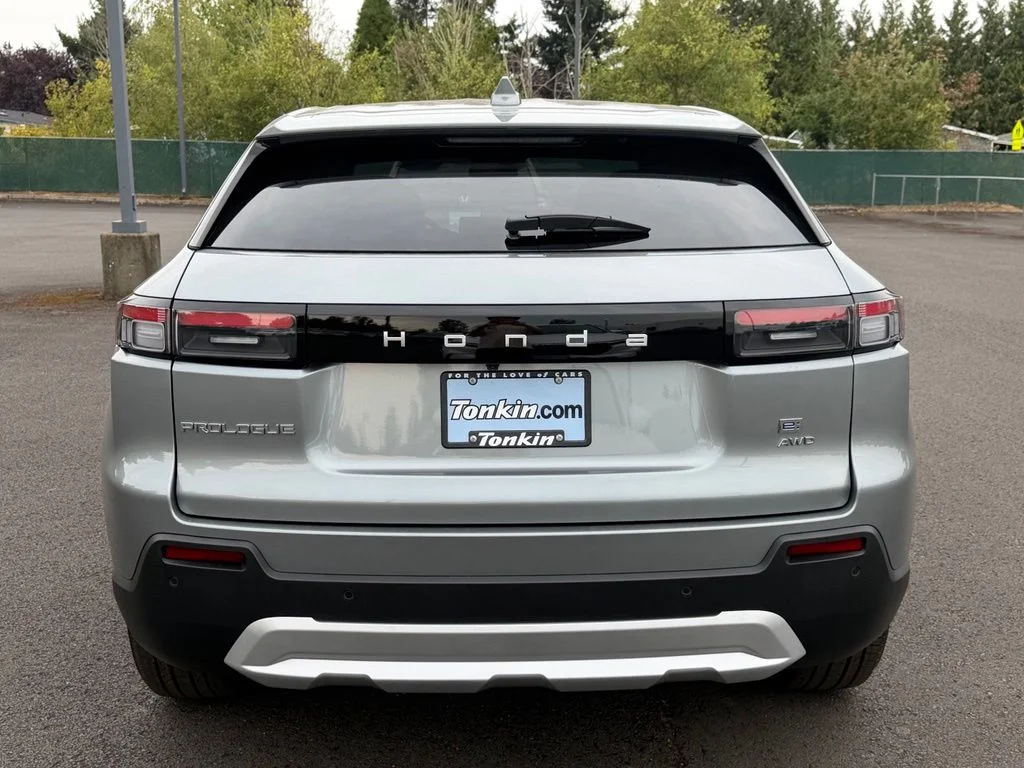New 2026 Mercury Silver Metallic Honda EX image 8