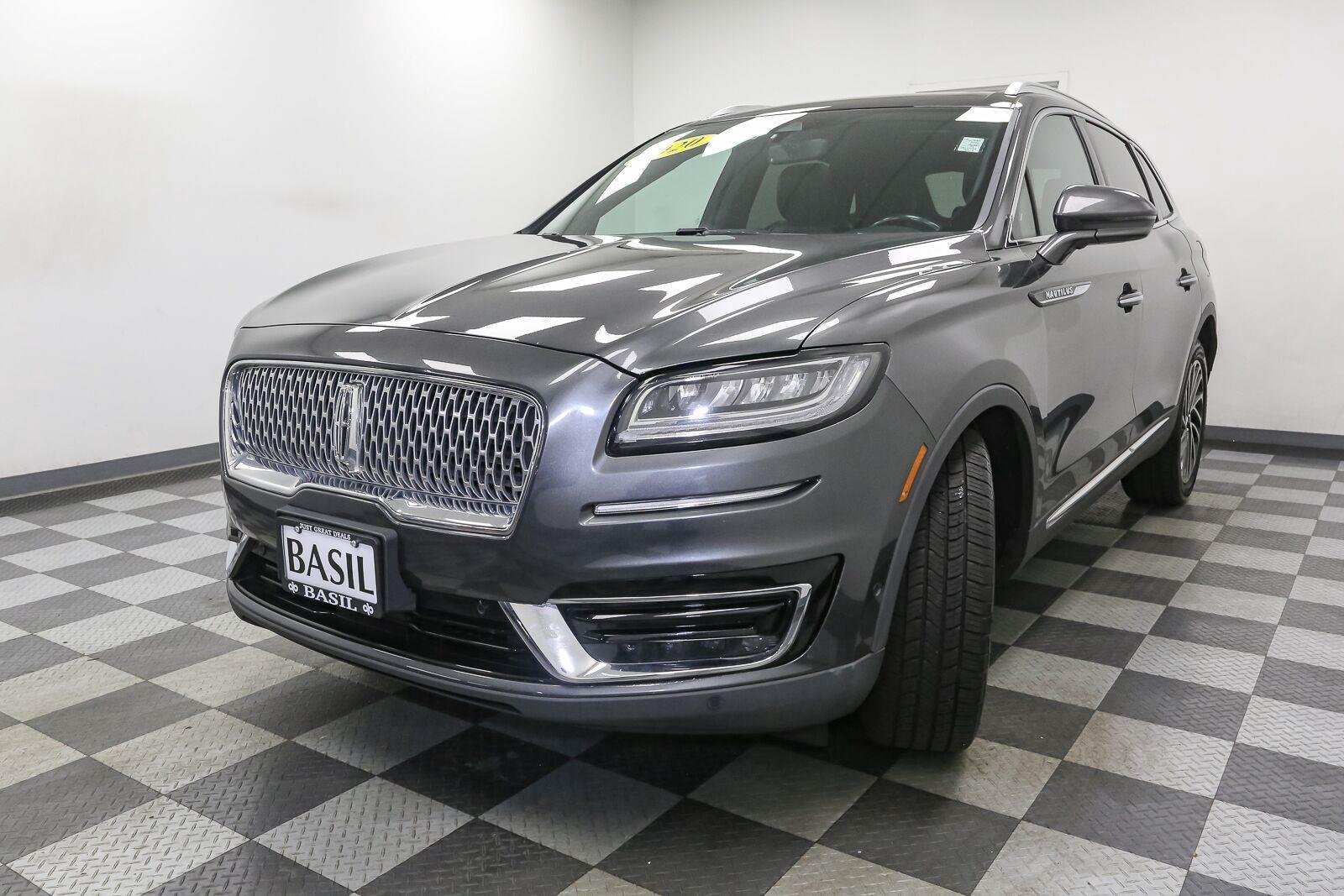 Used 2020 Magnetic Gray Lincoln Reserve image 4