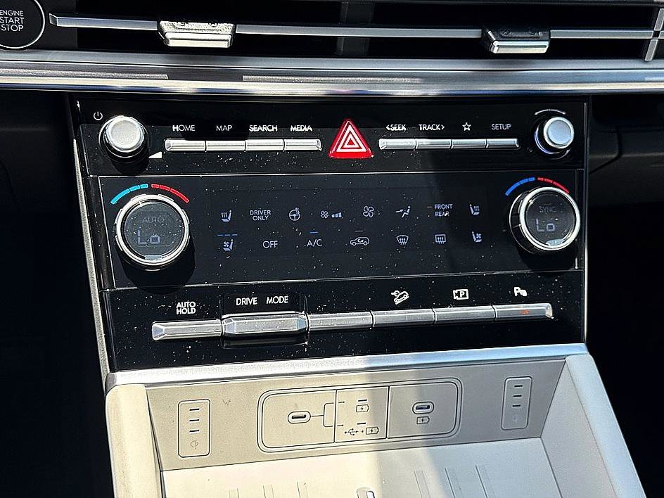 New 2026 Phantom Black Hyundai Limited image 10