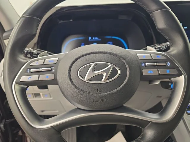 Used 2025 Burgundy Hyundai SEL image 30