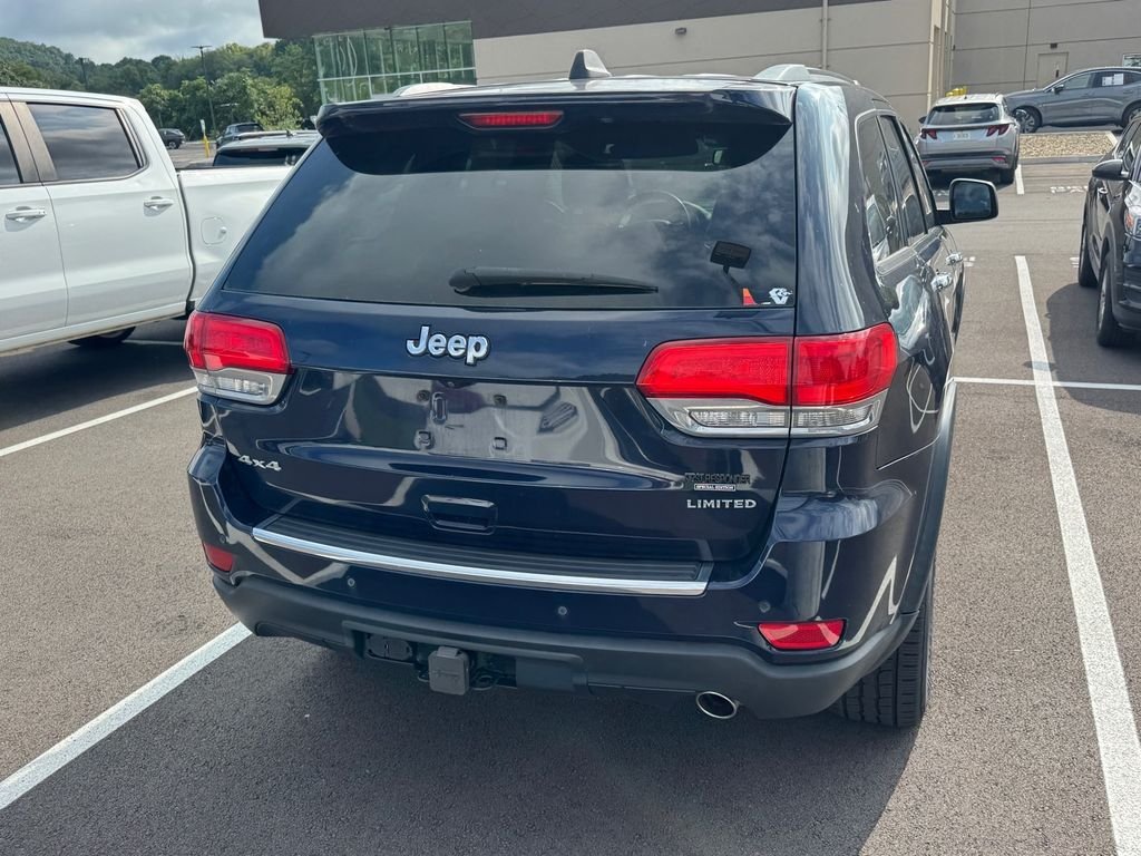 Used 2015 Blue Jeep Limited image 14