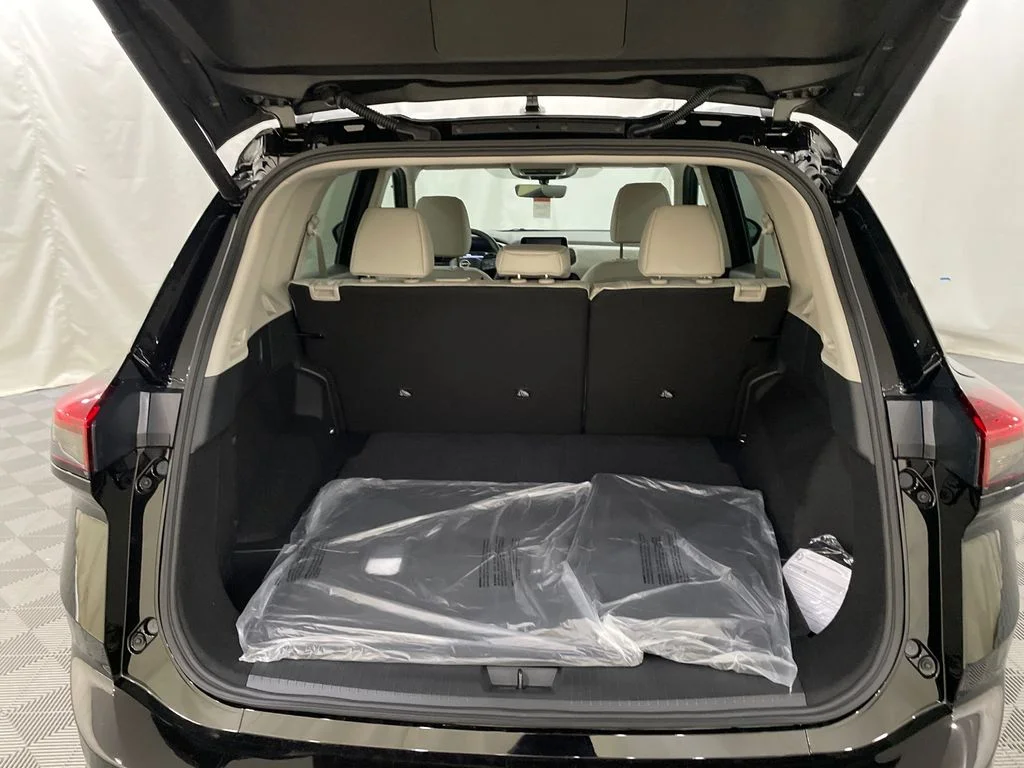 2026 Nissan Rogue Dark Armor - Photo 7