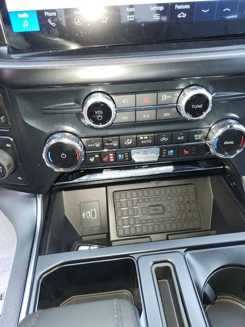 2025 Ford F-150 Platinum - Photo 39