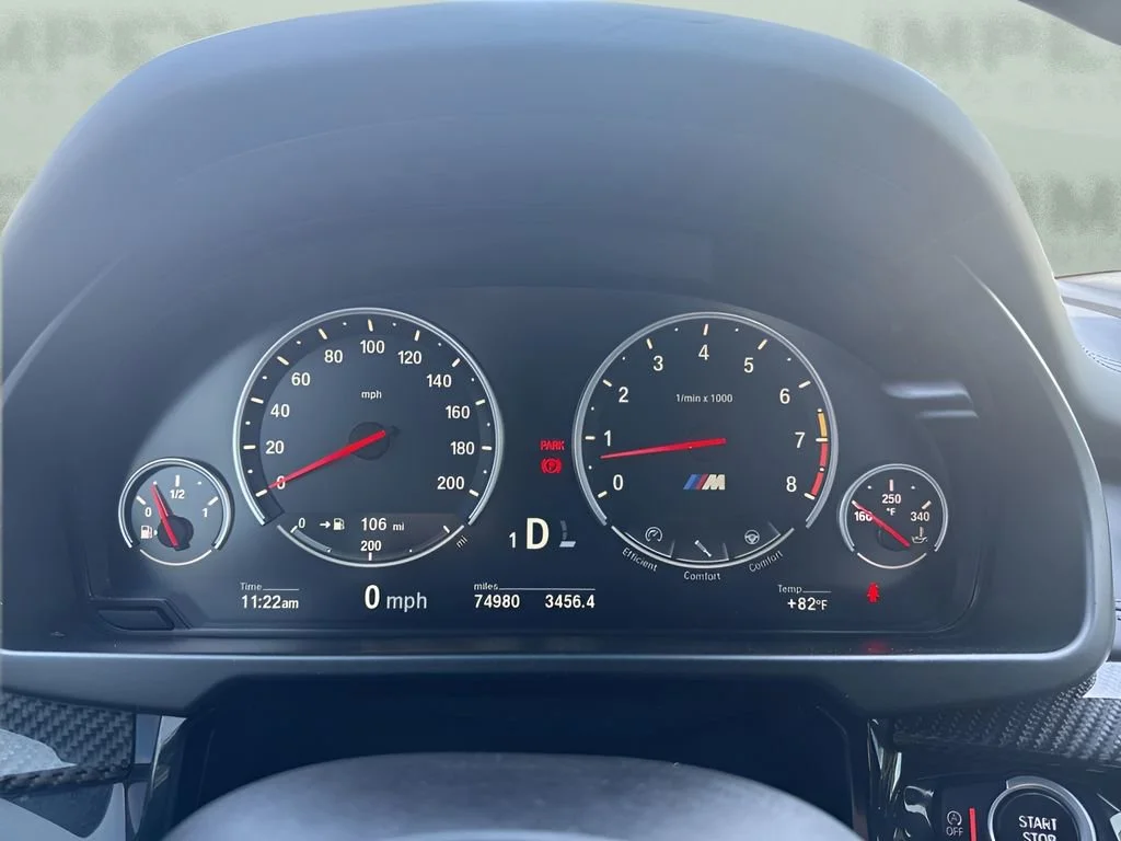 Used 2018  BMW  image 25
