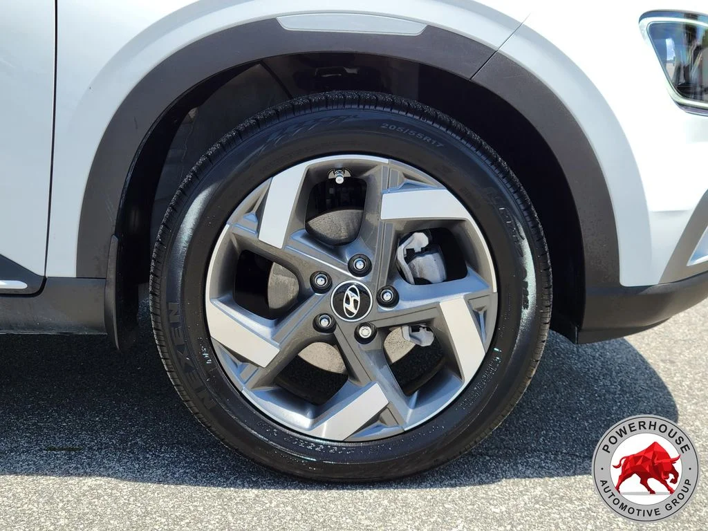 Used 2025 White Hyundai Limited image 12