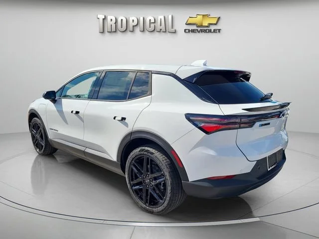 New 2026 Summit White Chevrolet LT image 3