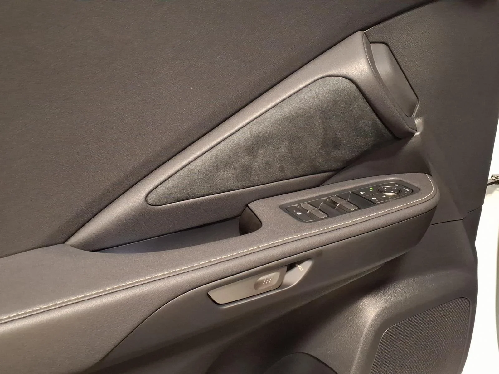 New 2026 Pear Lexus  image 4