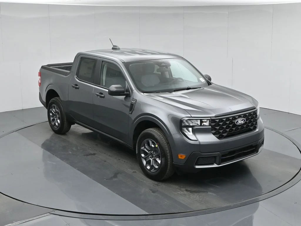 New 2026 Carbonized Gray Metallic Ford XLT image 36