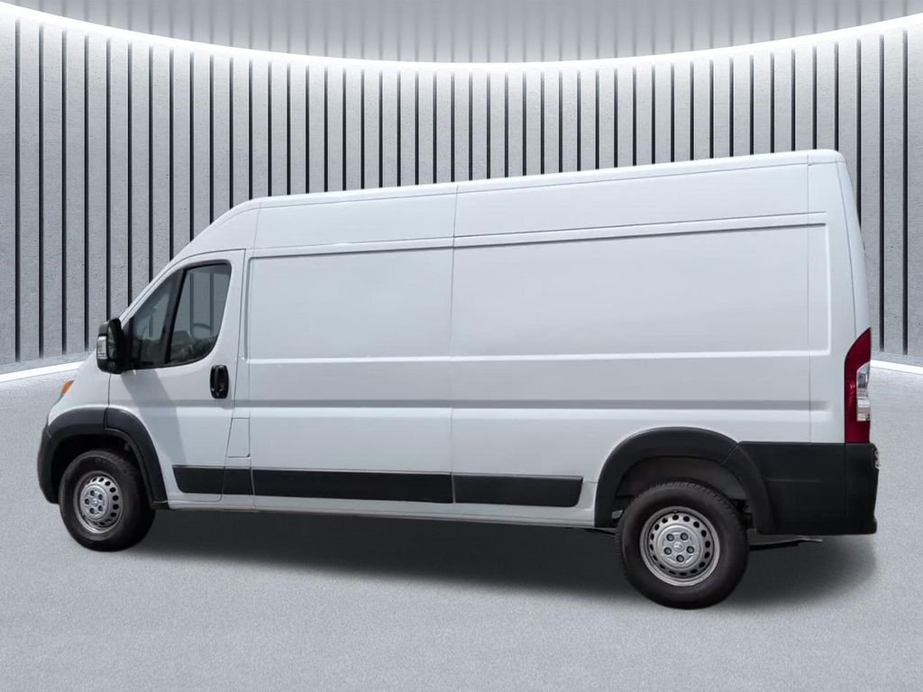 Used 2025 White Ram High Roof image 15
