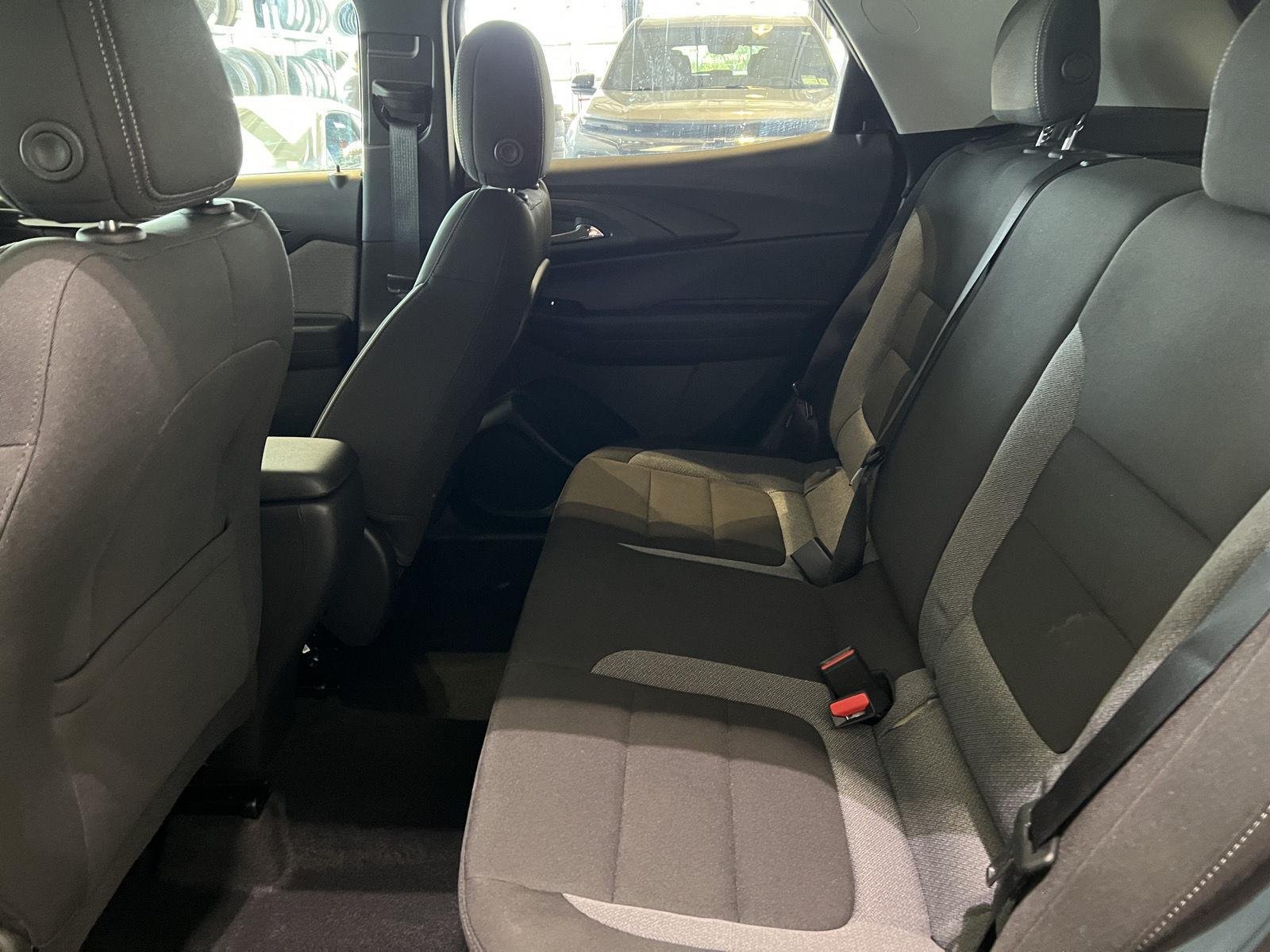 Used 2024 Crimson Metallic Chevrolet LT image 18