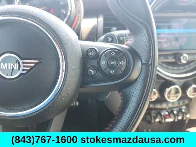 Used 2019 Blue MINI Classic image 4
