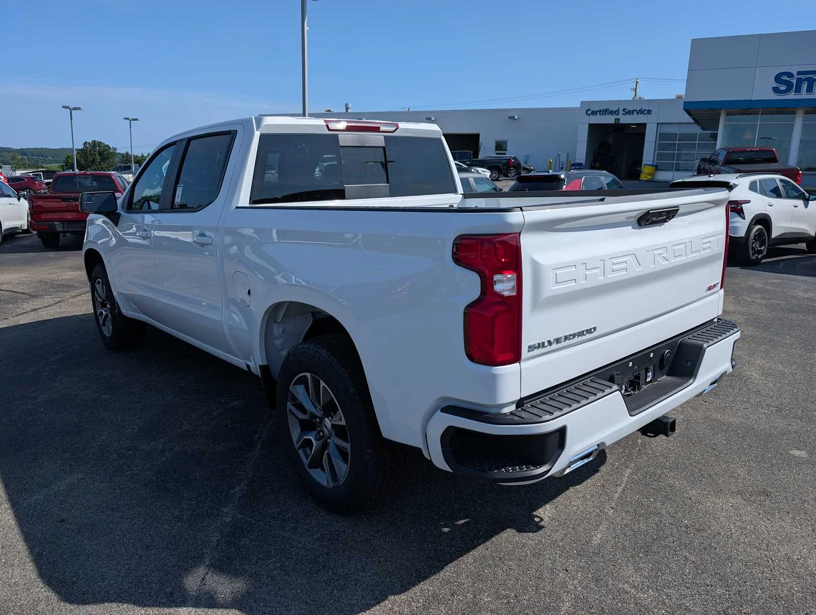 New 2026 Summit White Chevrolet RST image 9