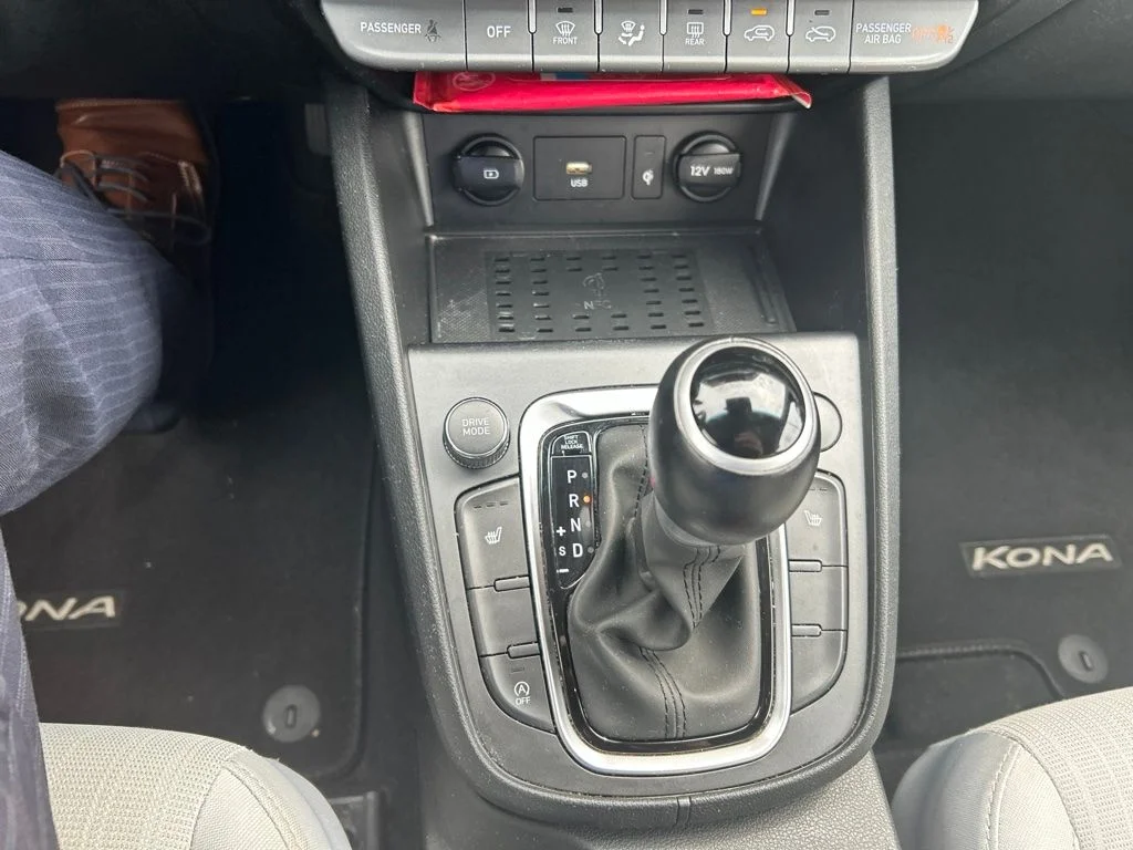 Used 2023 Red Hyundai SEL image 15