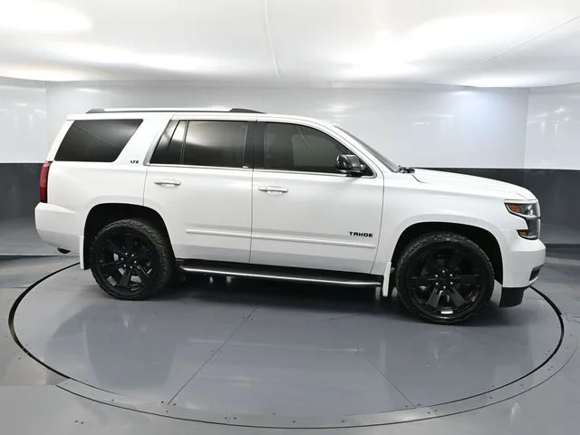2016 Chevrolet Tahoe LTZ - Photo 3