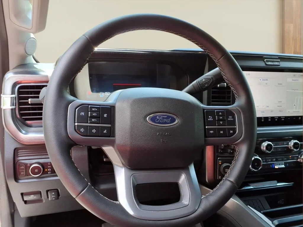 Used 2025 White Ford Lariat image 3