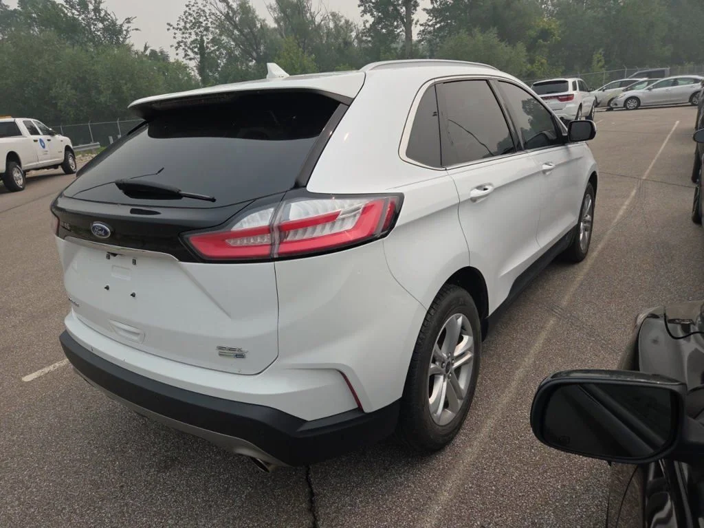 Certified Used 2020 White Ford SEL image 2