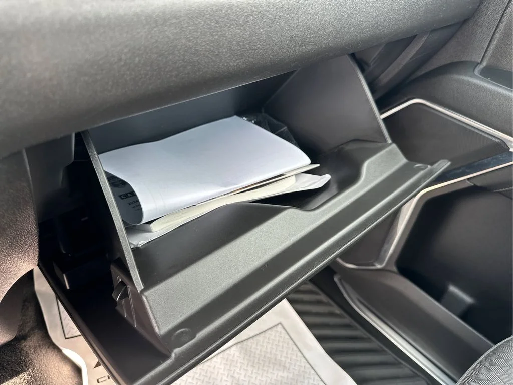 Used 2024 Sterling Gray Metallic Chevrolet LT image 28