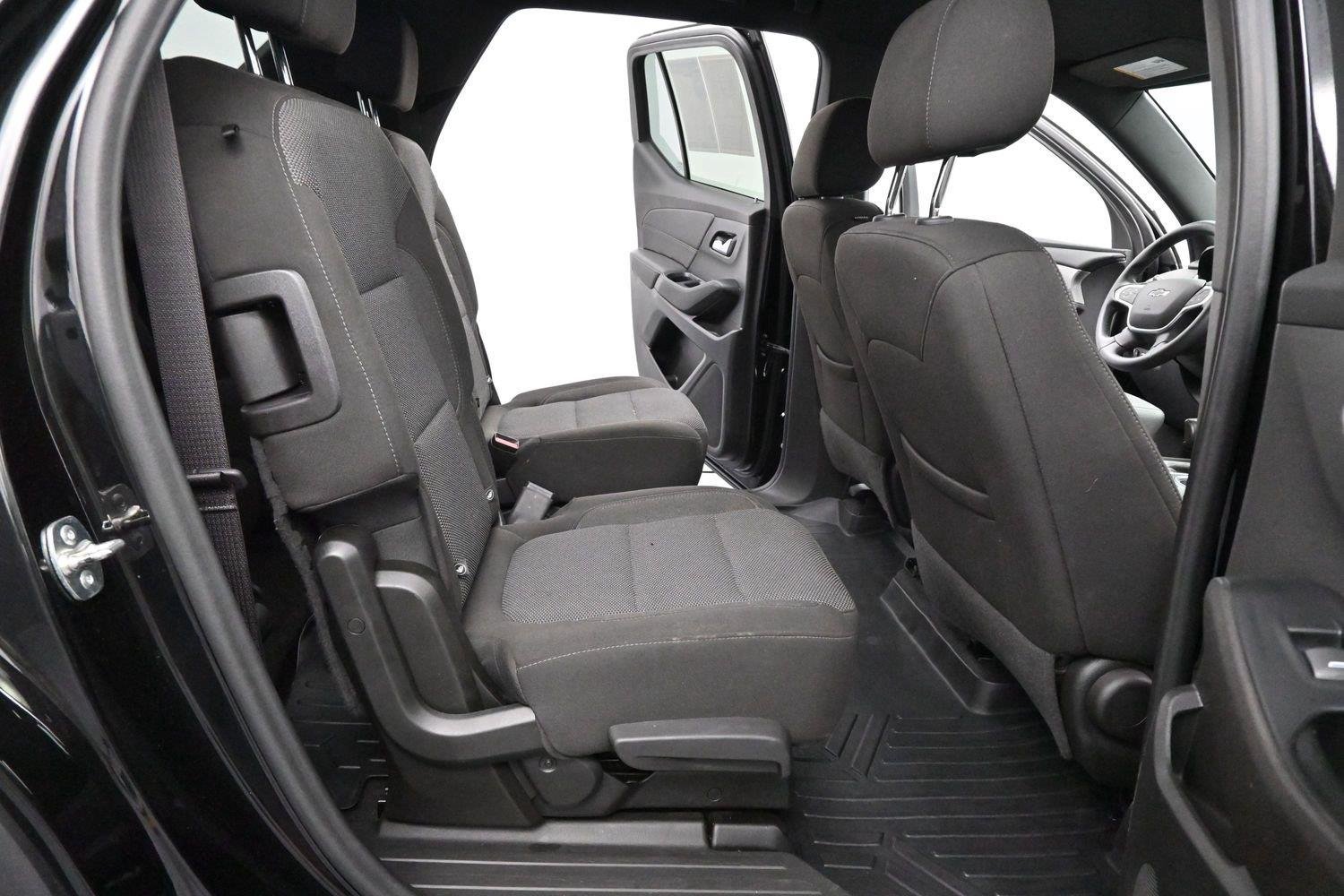 Used 2023 Mosaic Black Metallic Chevrolet LT Cloth image 30