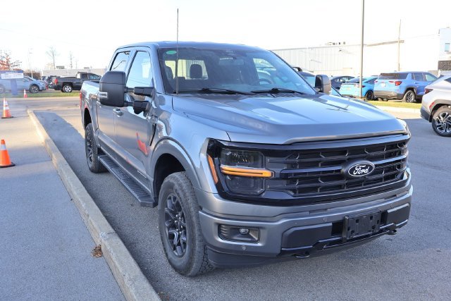 Used 2024 Gray Ford XLT image 6