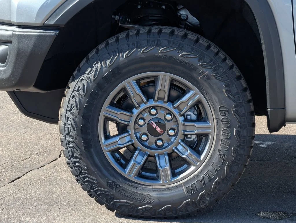 New 2026 Sterling Metallic GMC AT4X image 5