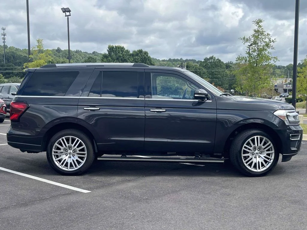 Used 2024 Gray Ford Limited image 2