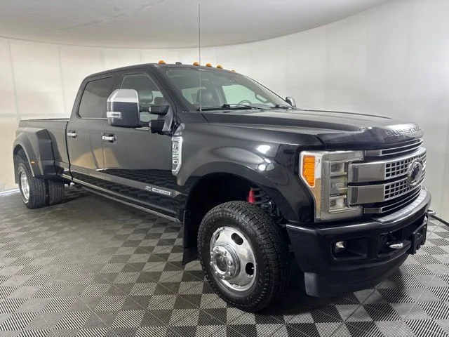 Used 2017 Black Ford Platinum image 1