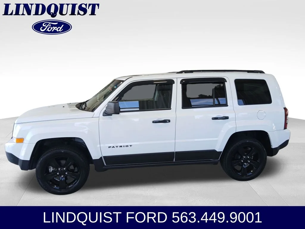 Used 2015 Bright White Clearcoat Jeep Sport image 2