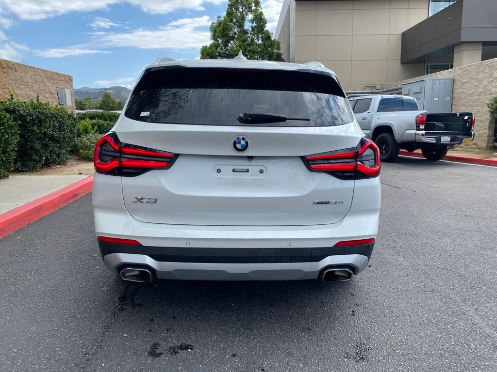 Used 2023 White BMW xDrive30i image 8