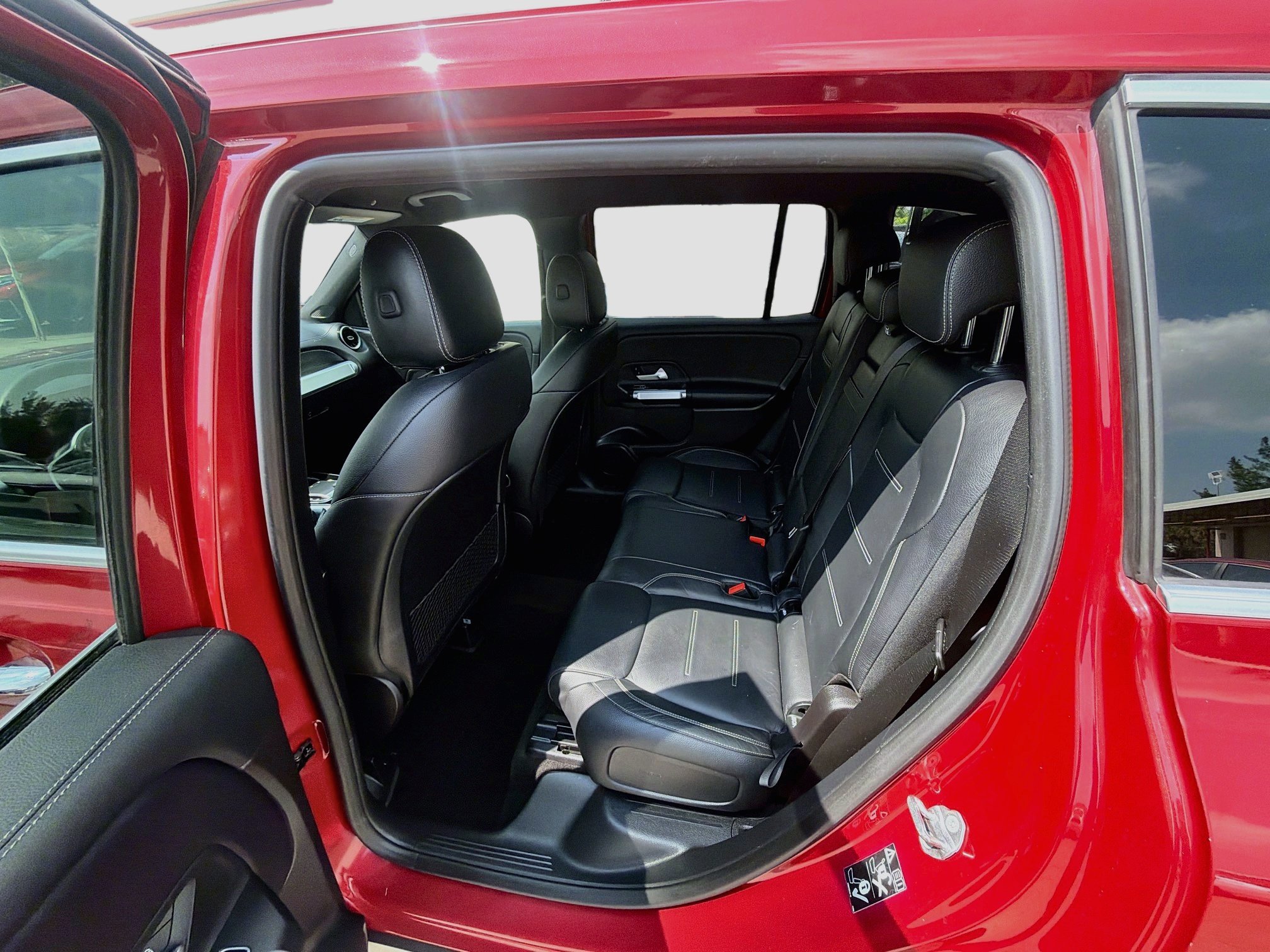 Used 2020 Red Mercedes-Benz GLB 250 image 22