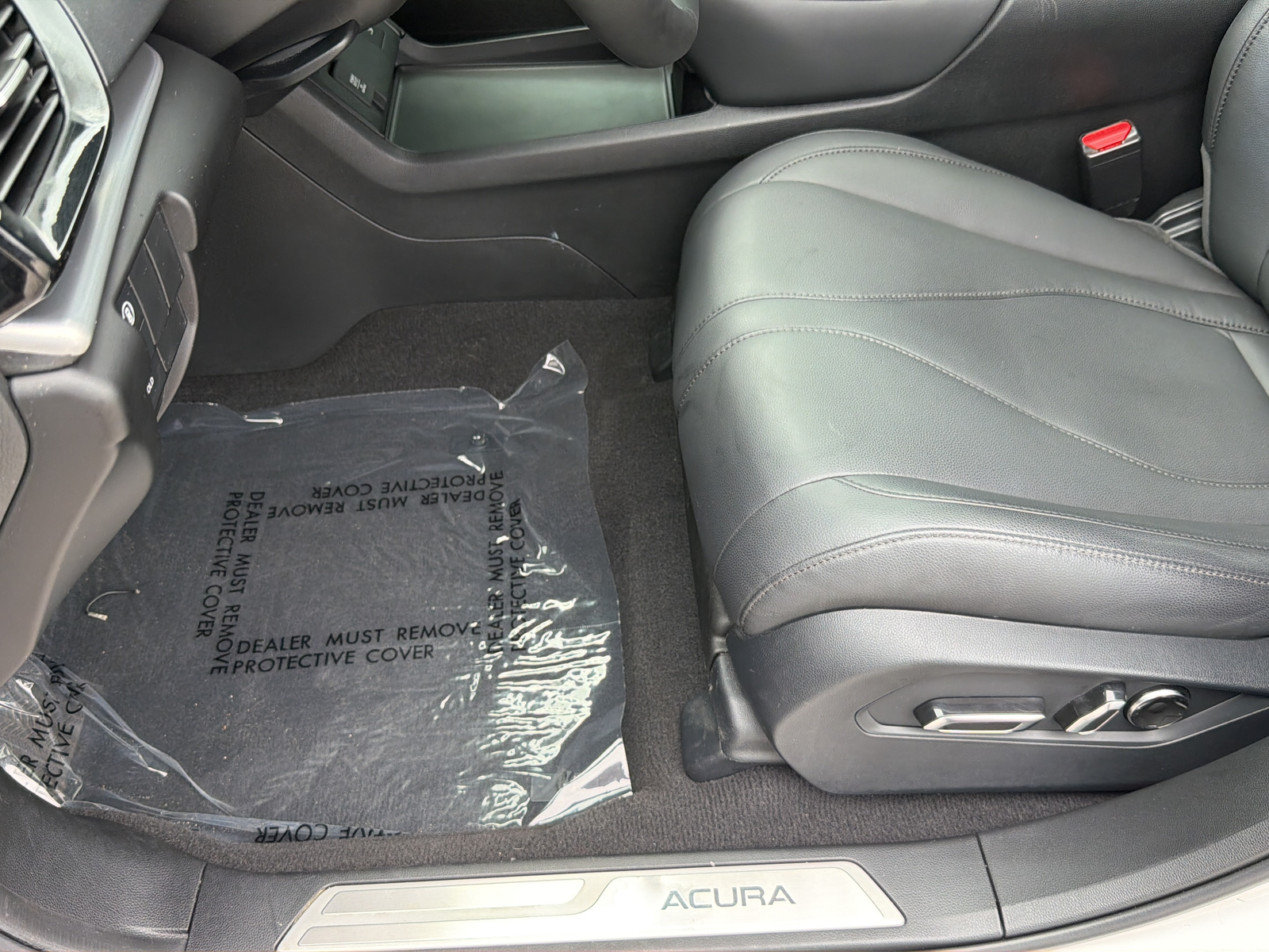 Used 2024 Platinum White Pearl Acura Base image 32
