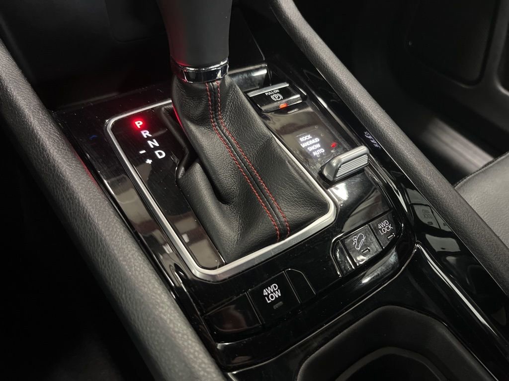 Used 2023 Silver Jeep Trailhawk image 15