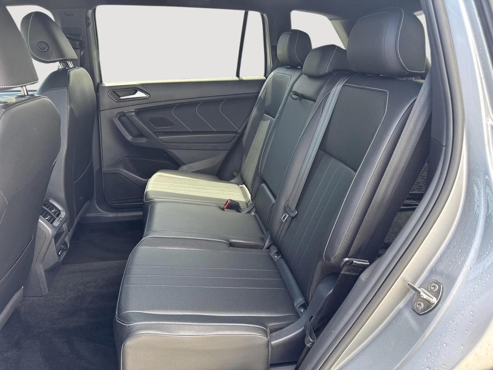 Used 2023 SILVER Volkswagen SE R-Line Black image 6
